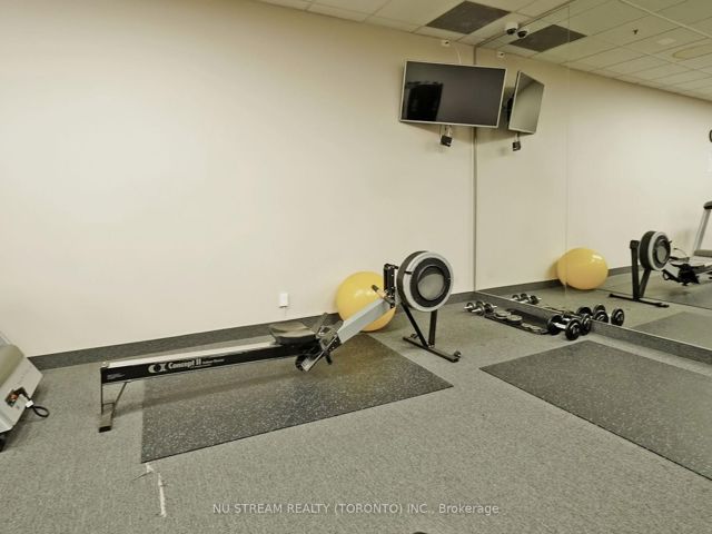 2007 - 18 Lee Centre Dr