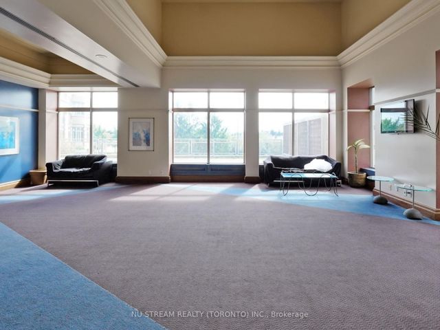 2007 - 18 Lee Centre Dr