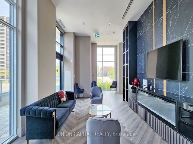 610 - 3220 Sheppard Ave E