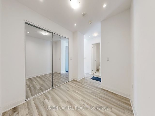 610 - 3220 Sheppard Ave E
