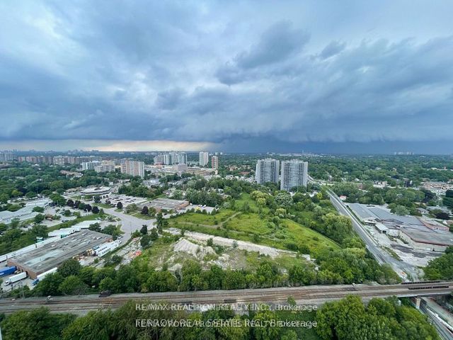 2508 - 225 Village Green Sq
