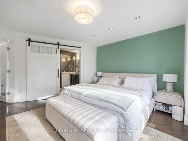 7 - 155 Woodbine Ave