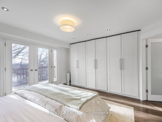 7 - 155 Woodbine Ave