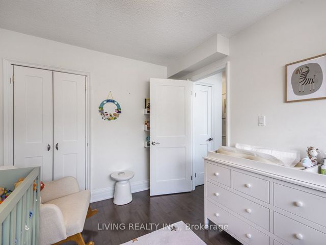 7 - 155 Woodbine Ave