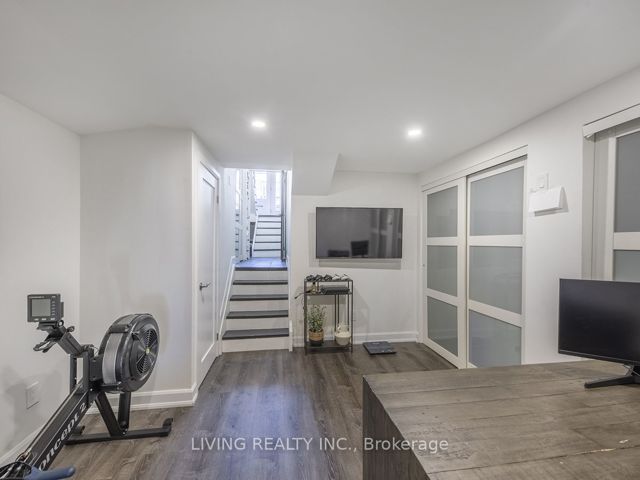 7 - 155 Woodbine Ave