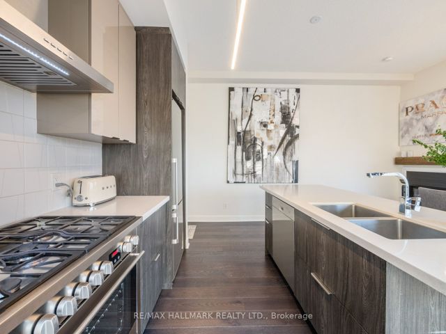 PH4 - 580 Kingston Rd