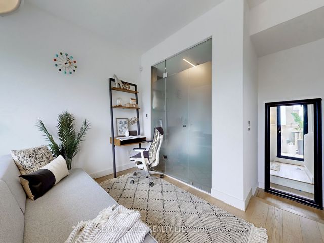 3 - 715 Kingston Rd