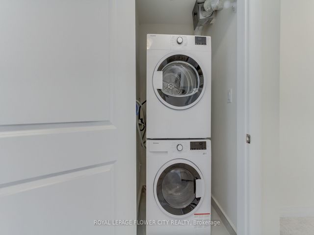 14 - 245 McLevin Ave