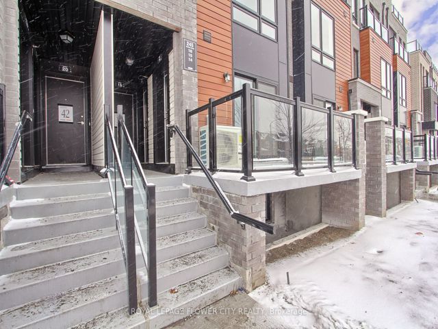 14 - 245 McLevin Ave