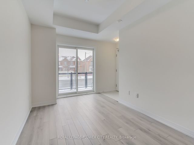 14 - 245 McLevin Ave