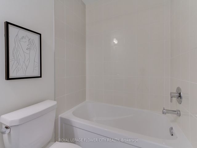 10 - 165 Tapscott Rd W