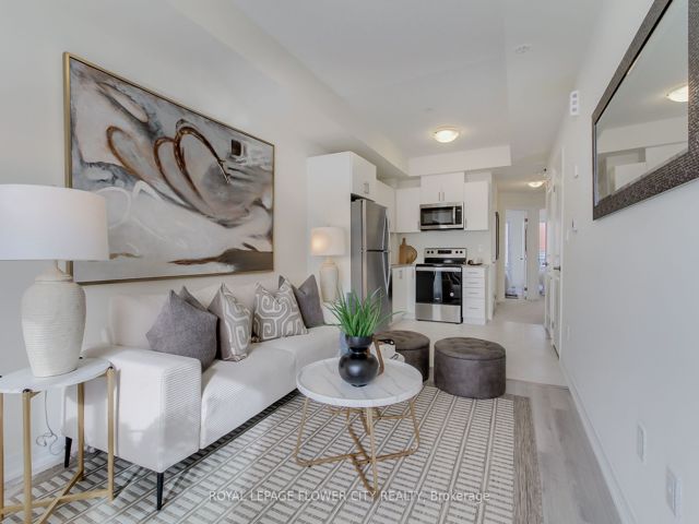 10 - 165 Tapscott Rd W