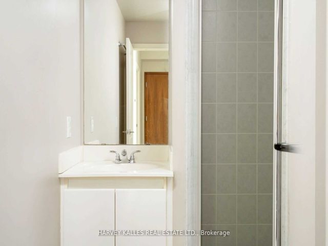 Ph 3401 - 60 Brian Harrison Way
