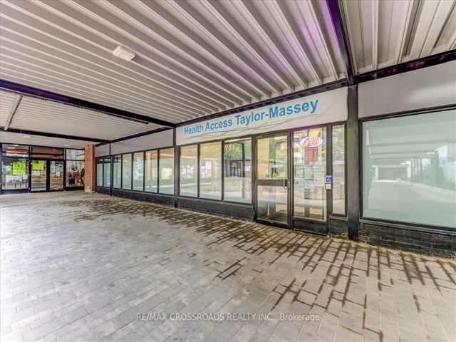910 - 5 Massey Sq