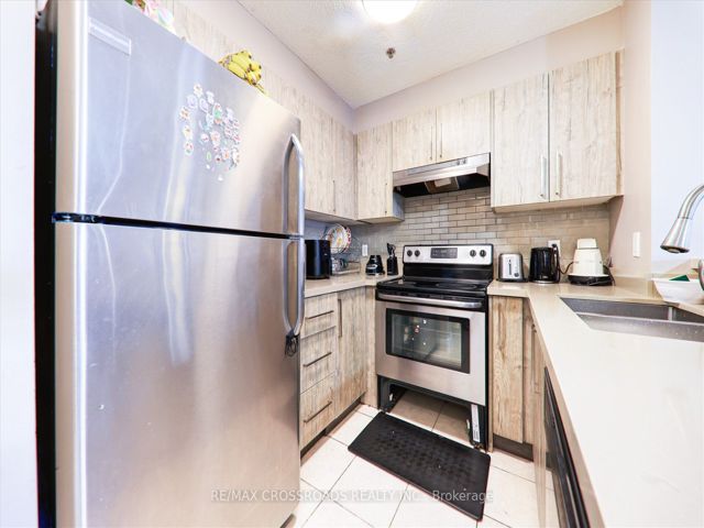 315 - 5235 Finch Ave