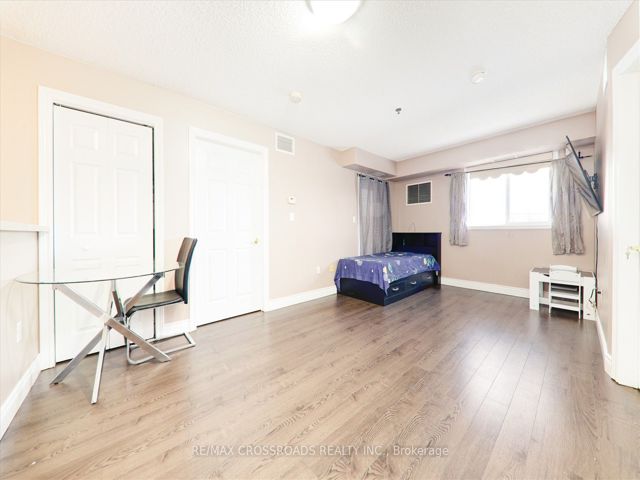 315 - 5235 Finch Ave