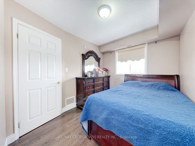 315 - 5235 Finch Ave