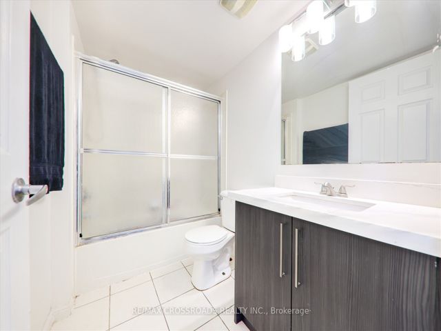 315 - 5235 Finch Ave