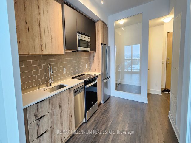 1216 - 1350 Ellesmere Rd