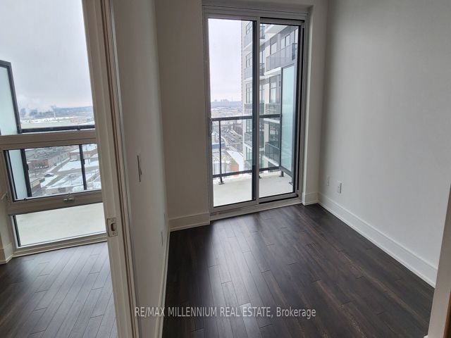 1216 - 1350 Ellesmere Rd