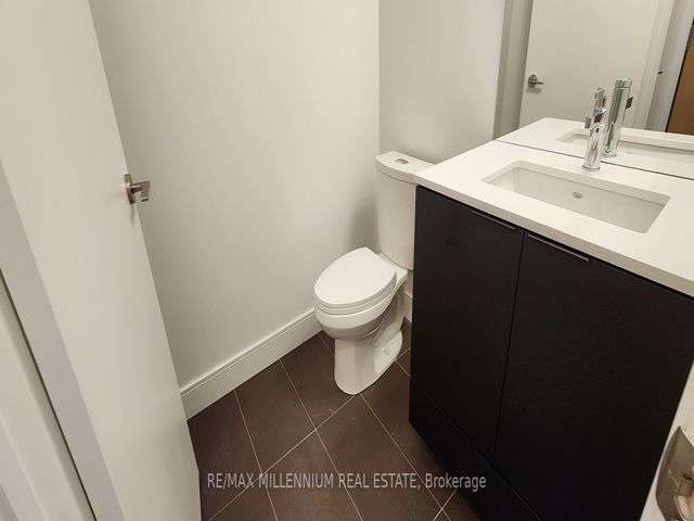 1216 - 1350 Ellesmere Rd