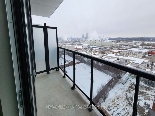 1216 - 1350 Ellesmere Rd