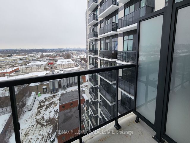 1216 - 1350 Ellesmere Rd