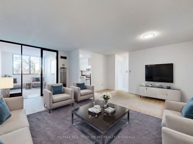 330 - 25 Bamburgh Circ