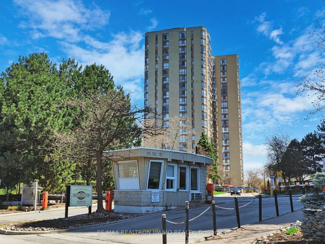 330 - 25 Bamburgh Circ