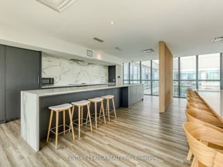 707 - 150 Logan Ave