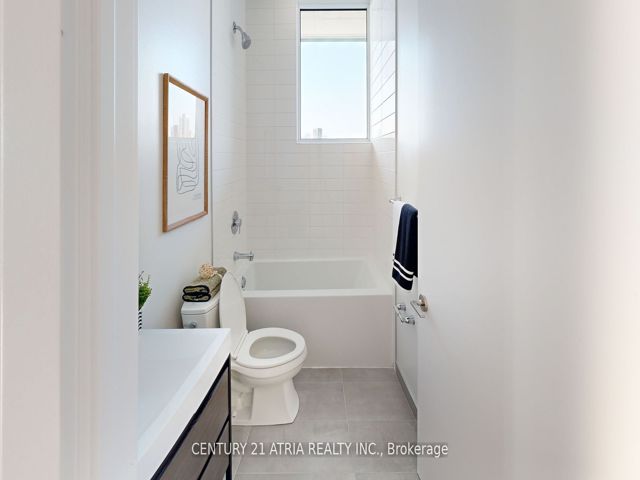 707 - 150 Logan Ave