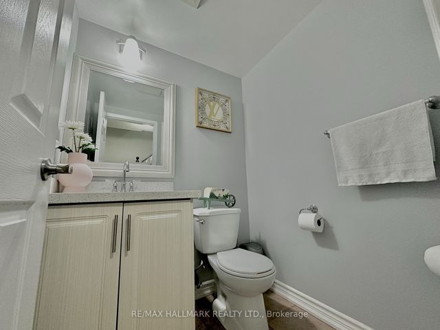 1107 - 28 Rosebank Dr