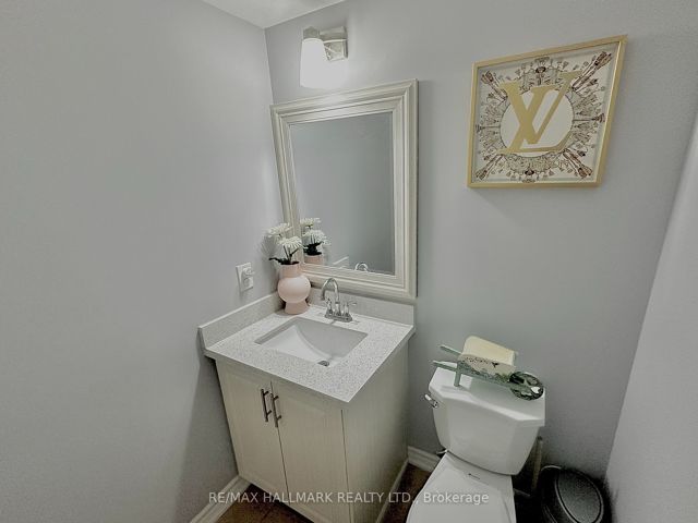 1107 - 28 Rosebank Dr