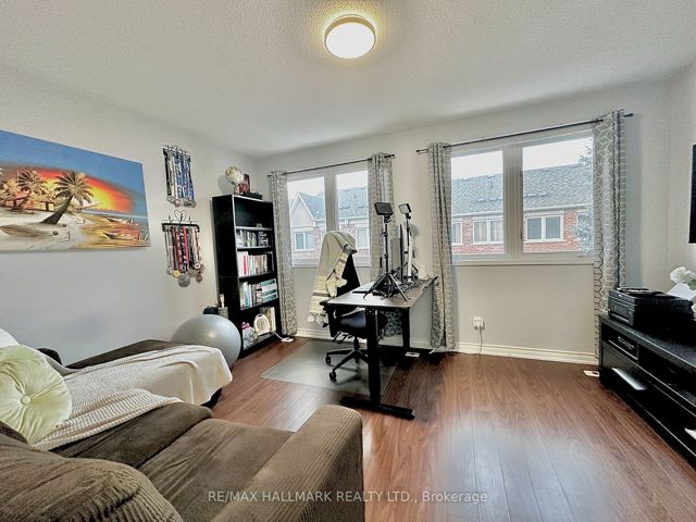 1107 - 28 Rosebank Dr