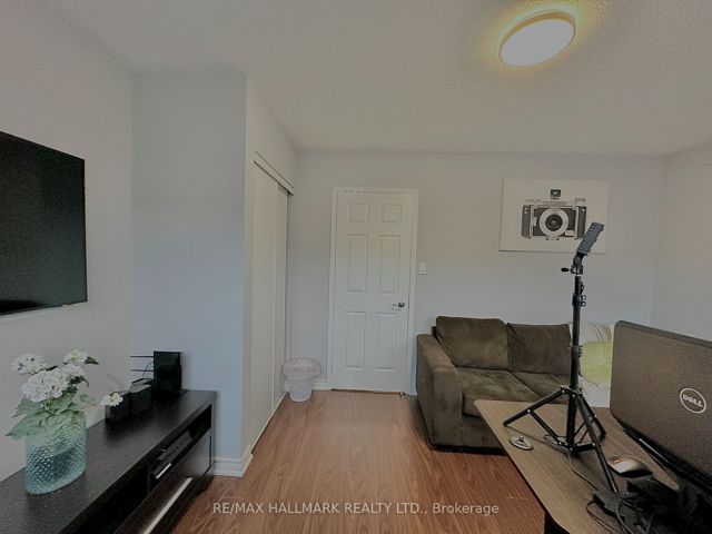 1107 - 28 Rosebank Dr