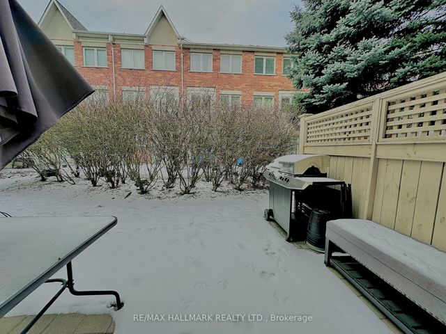 1107 - 28 Rosebank Dr