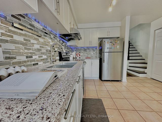 1107 - 28 Rosebank Dr