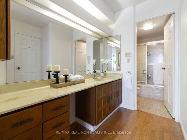 1911 - 2350 Bridletowne Circ