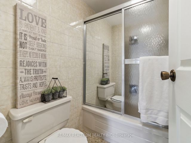 1911 - 2350 Bridletowne Circ