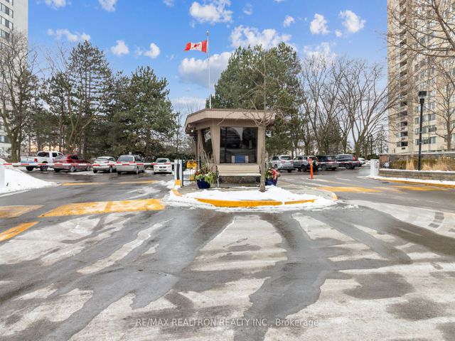 1911 - 2350 Bridletowne Circ
