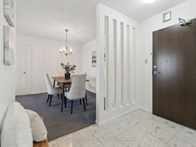 1911 - 2350 Bridletowne Circ