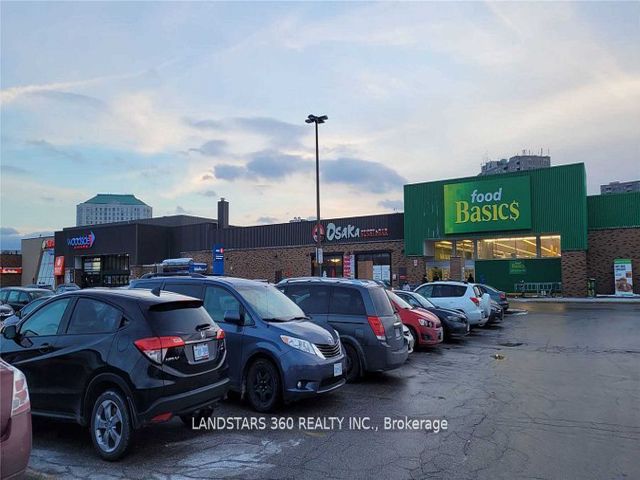 Uph08 - 2627 Mccowan Rd
