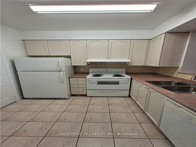 Uph08 - 2627 Mccowan Rd