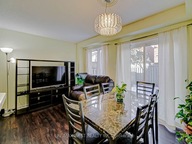 12 - 6400 Lawrence Ave E