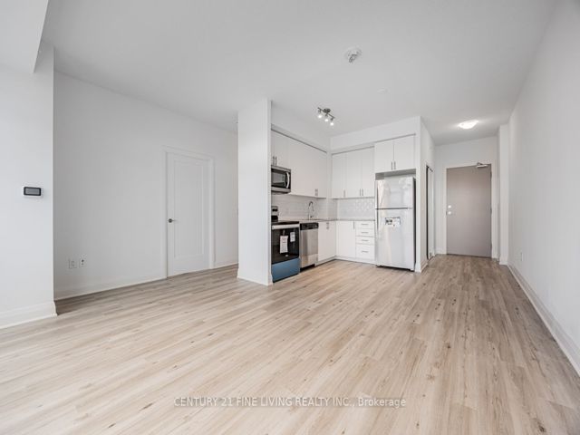 318 - 3220 Sheppard Ave E