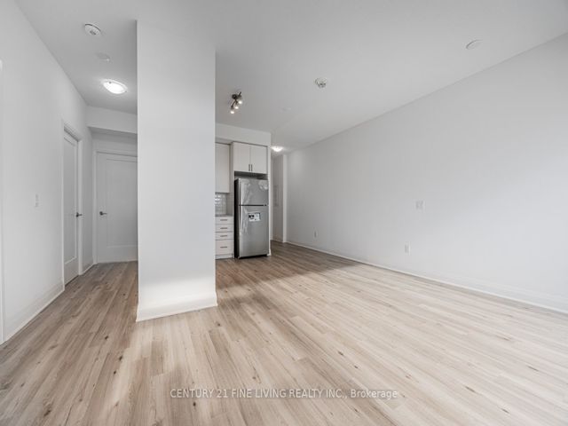 318 - 3220 Sheppard Ave E