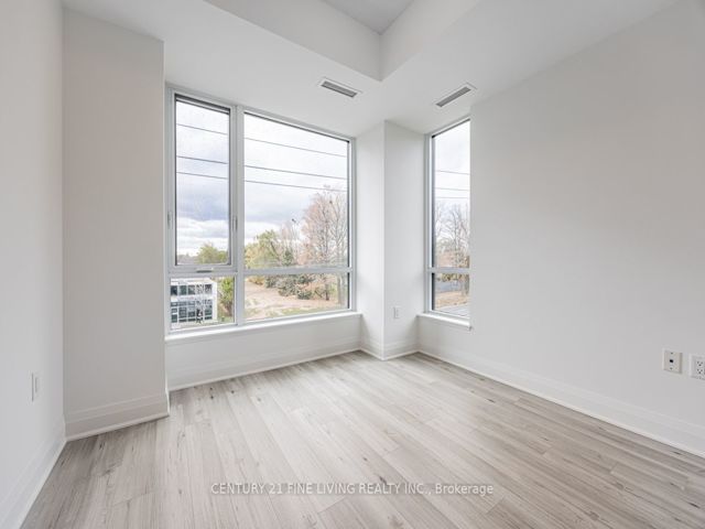 318 - 3220 Sheppard Ave E