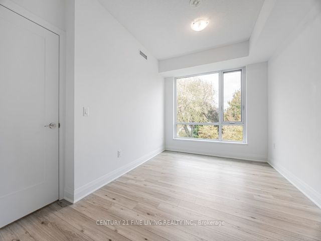318 - 3220 Sheppard Ave E