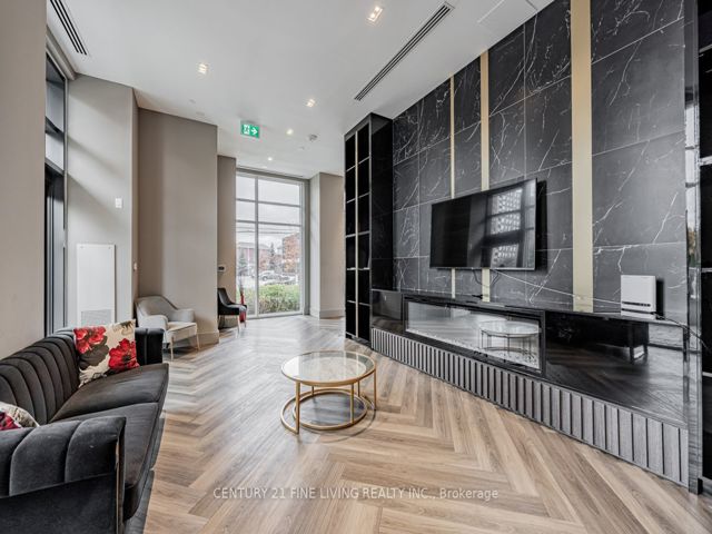 318 - 3220 Sheppard Ave E