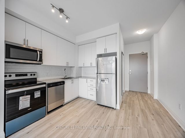 318 - 3220 Sheppard Ave E
